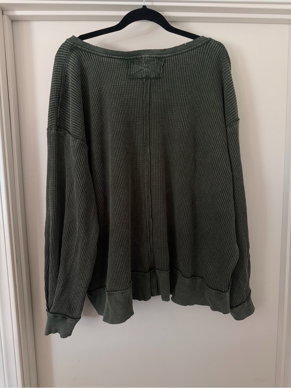 Free People Olive Green Oversized V-Neck Long Sleeve Top - Picture 7 of 9